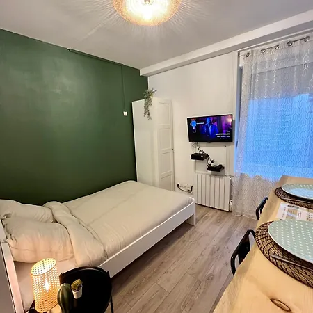 Au Colbvert - La Catho' - Vauban - Metro - Netflix - Wifi * ליל